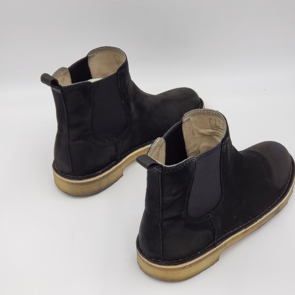 Clarks Women's Desert Peak Suede Chelsea Ankle Boot Crepe Sole Womens Sz 8 - Picture 4 of 10